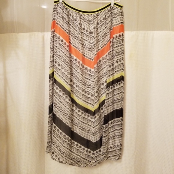 Old Navy Dresses & Skirts - OLD NAVY NWOT LONG MULTI COLOR SKIRT SIZE XL Old Navy Dresses & Skirts - OLD NAVY NWOT LONG MULTI COLOR SKIRT SIZE XL